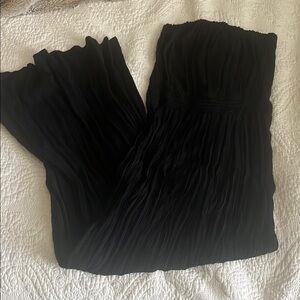 5/$25 Elegant Black crepe maxi Dress